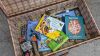 Ein Koffer voller Kinder- und Jugendbücher
