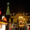 Blick auf das Riesenrad auf dem Bonner Weihnachtsmarkt