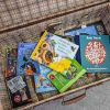 Ein Koffer voller Kinder- und Jugendbücher